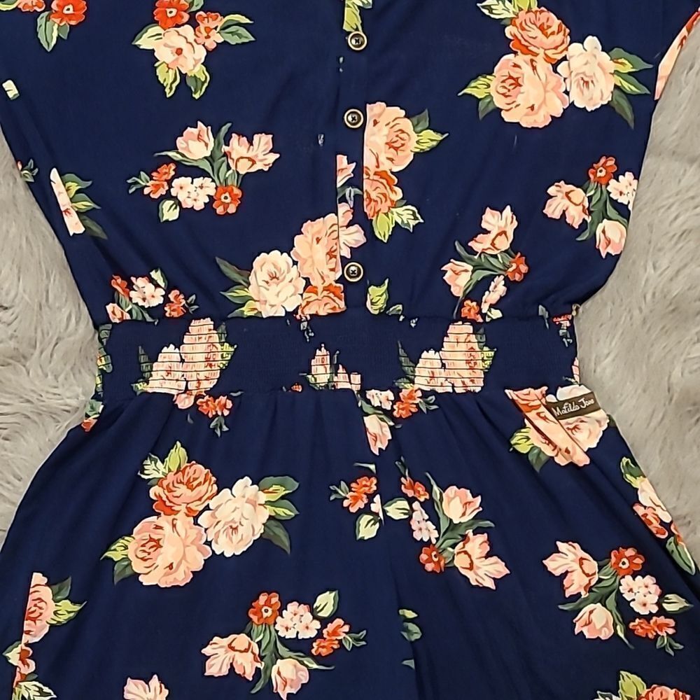 Matilda Jane womens dark blue floral tshirt and short romper size small - Picture 3 of 9